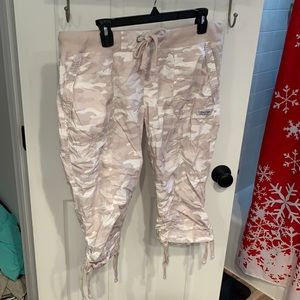 Calvin Klein performance size L Capri